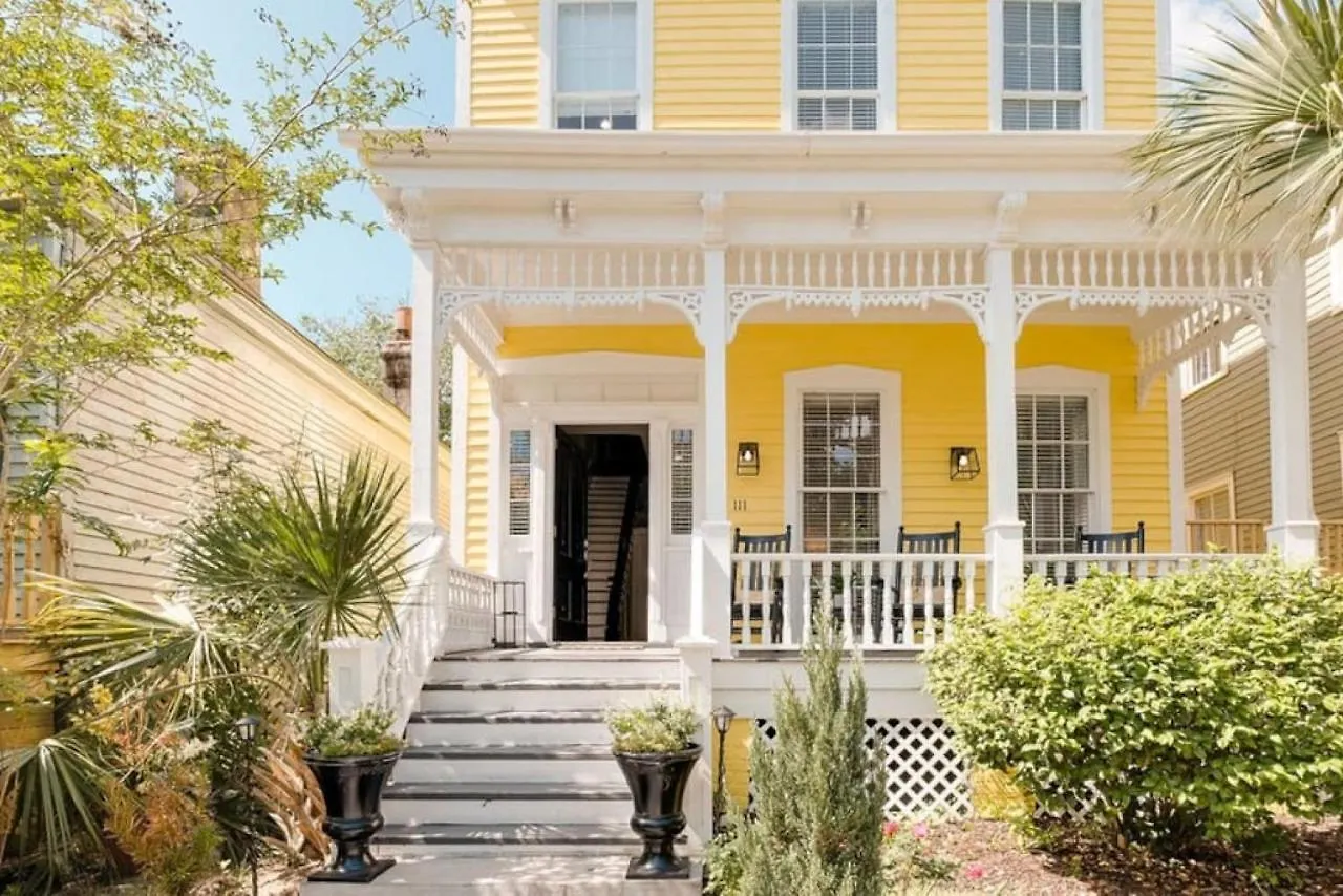 Bed & Breakfast 111 Waldburg Street Beautifully Renovated Historic 5 Bedroom 5 Bath