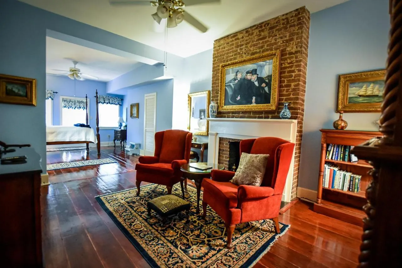Savannah Bed & Breakfast Inn Отель типа 