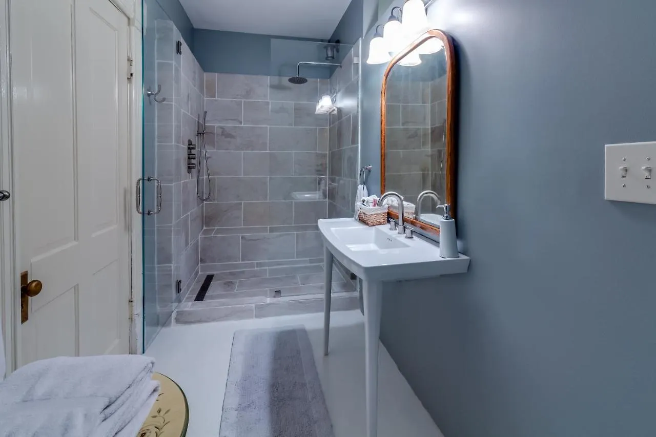 Amethyst Garden 4* Savannah