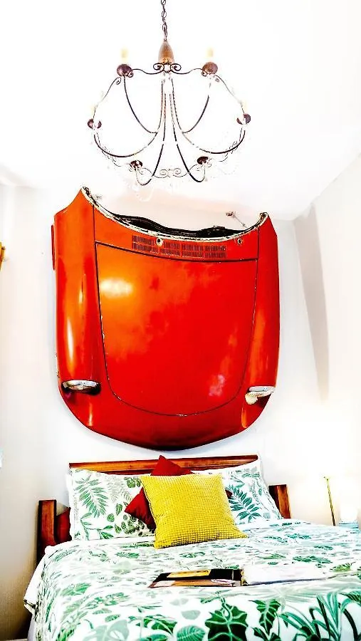 The Isetta Kro *