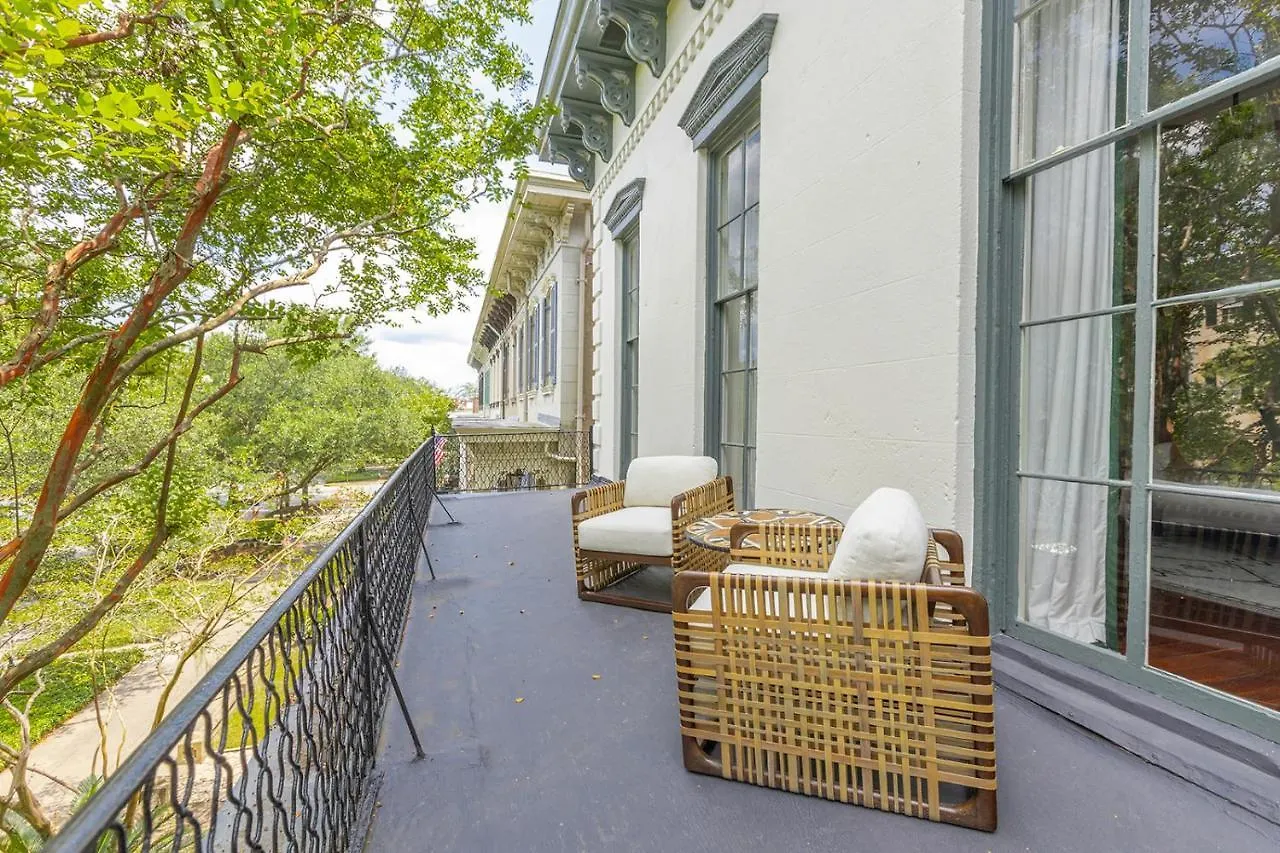 B&B Bellwether House