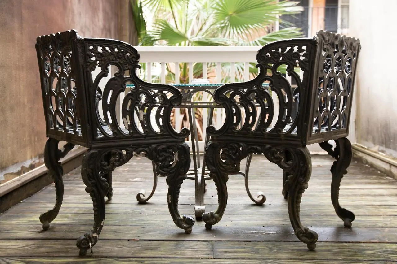 Bed & Breakfast Foley House 4*