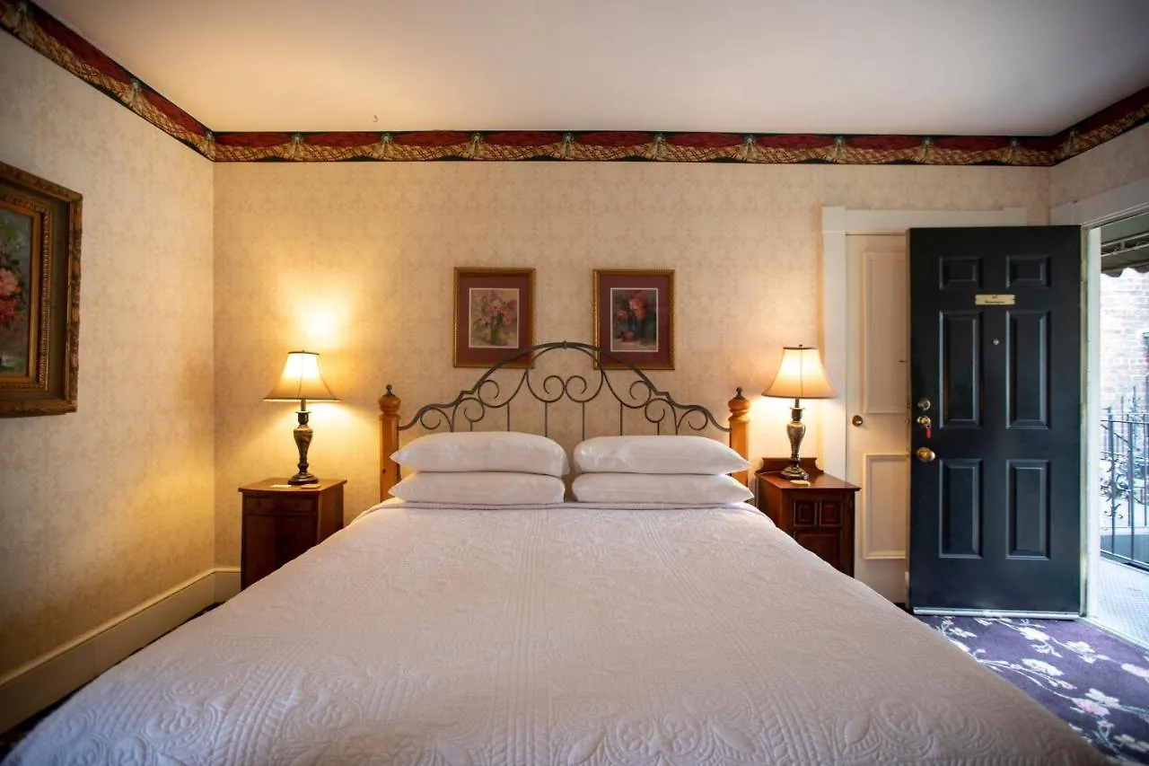 Bed & Breakfast Foley House