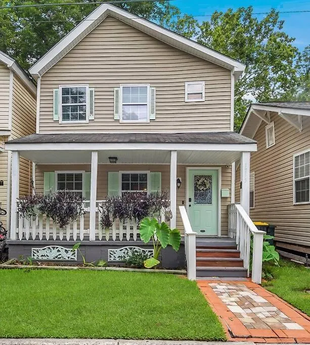 New Cheerful Renovated - 5 Min To Downtown! *