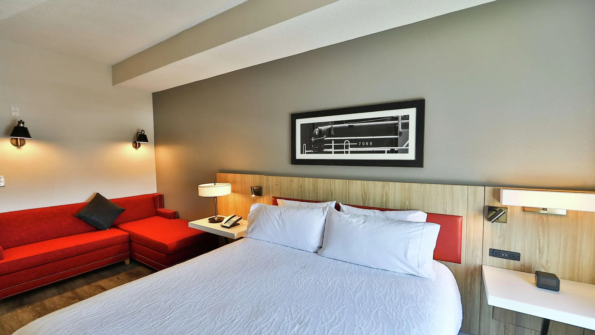 Hilton Garden Historic District Hotel 3*
