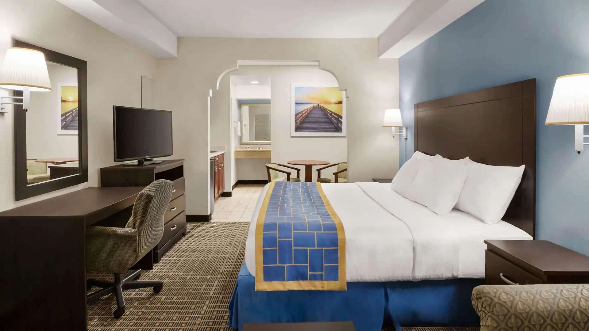 Days & By Wyndham Midtown Motel 2*