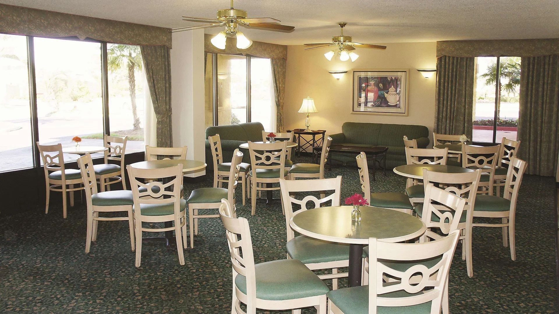 Super 8 By Wyndham Savannah Savannah