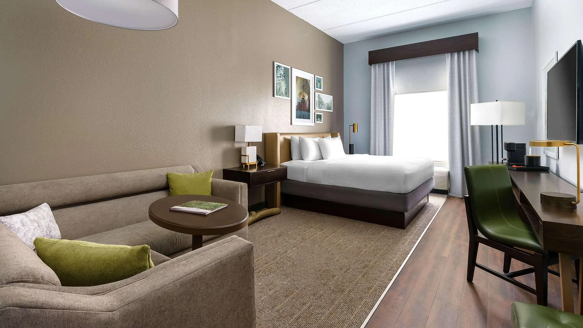 The Bluff Savannah, Tapestry Collection By Hilton Hotel