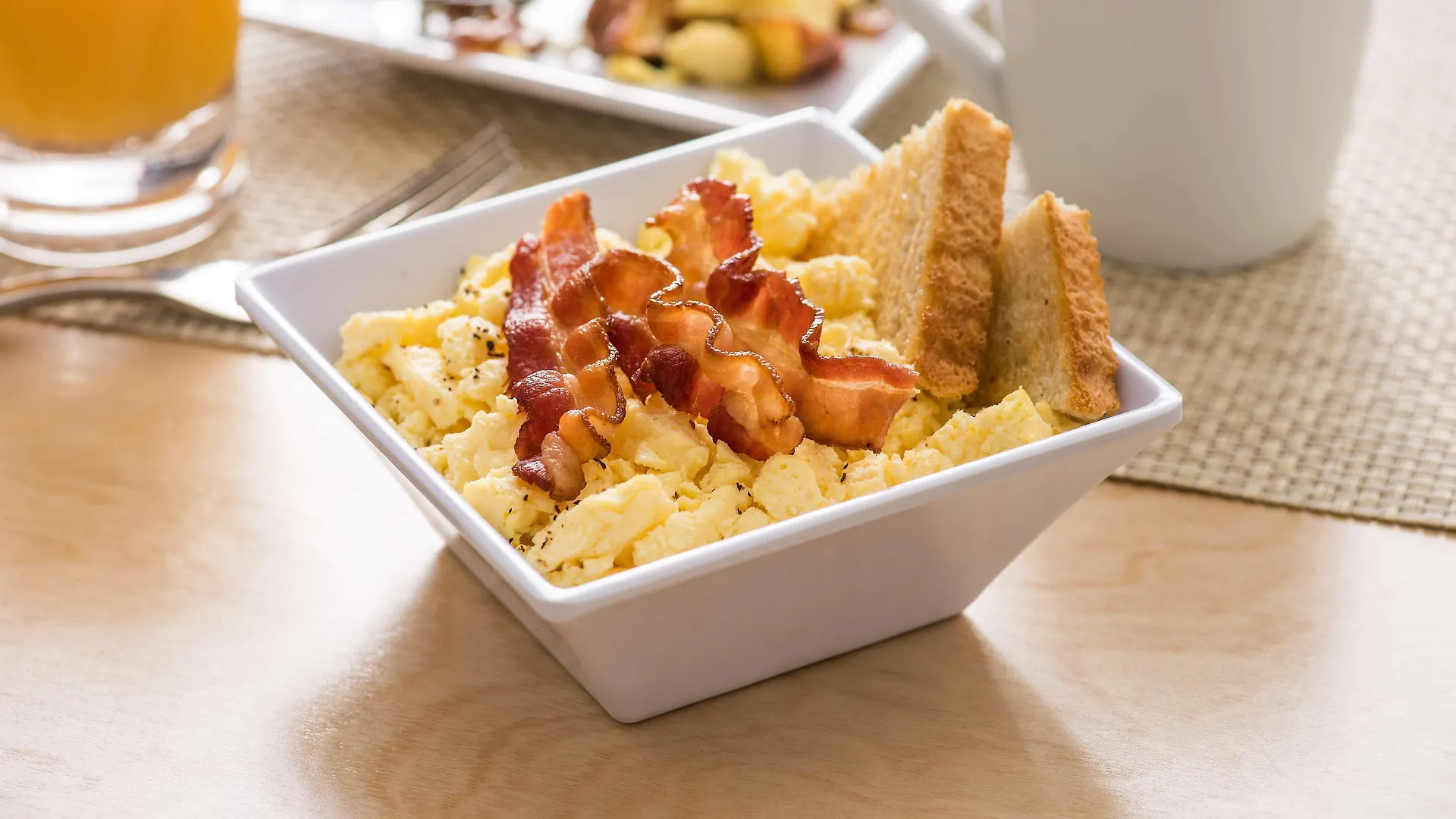 Hotel Hyatt Place Airport 4*