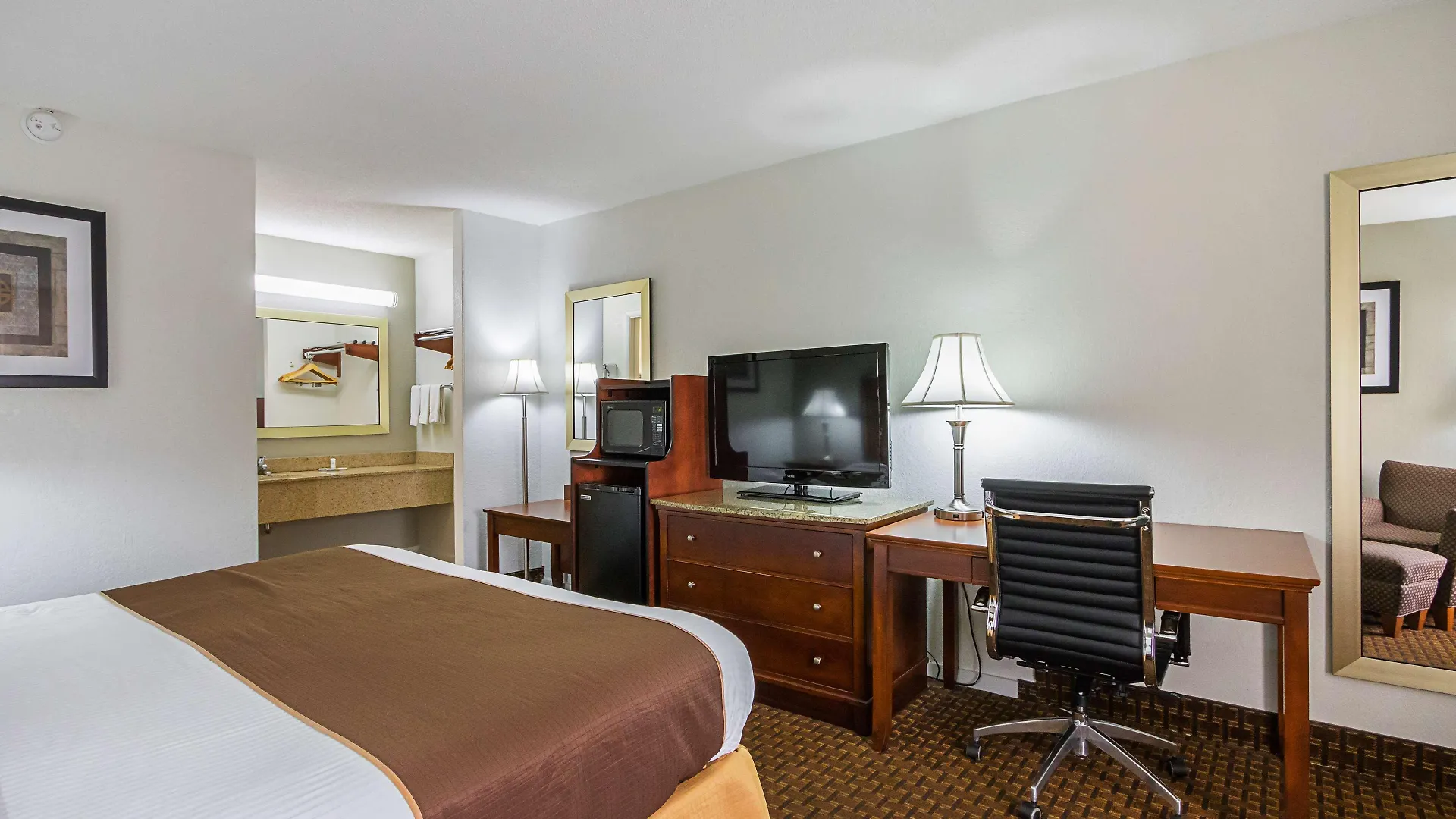 Western 3* Savannah