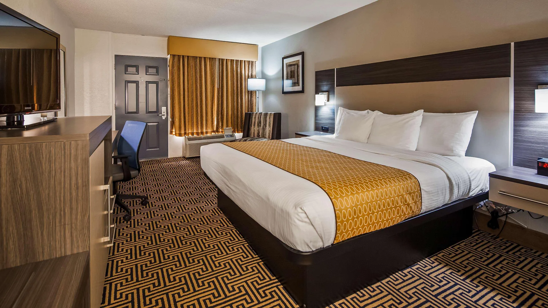 Western Hotel 3*