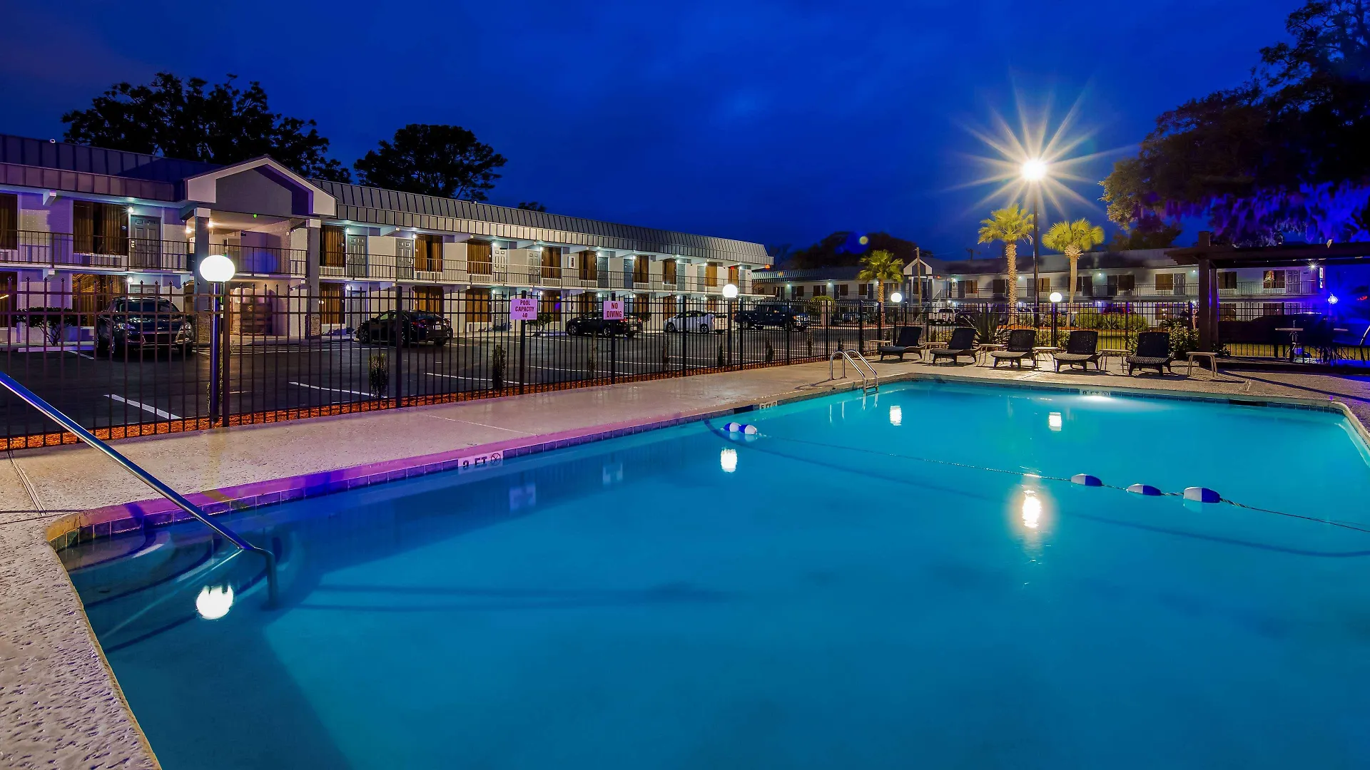 Western Hotel 3*