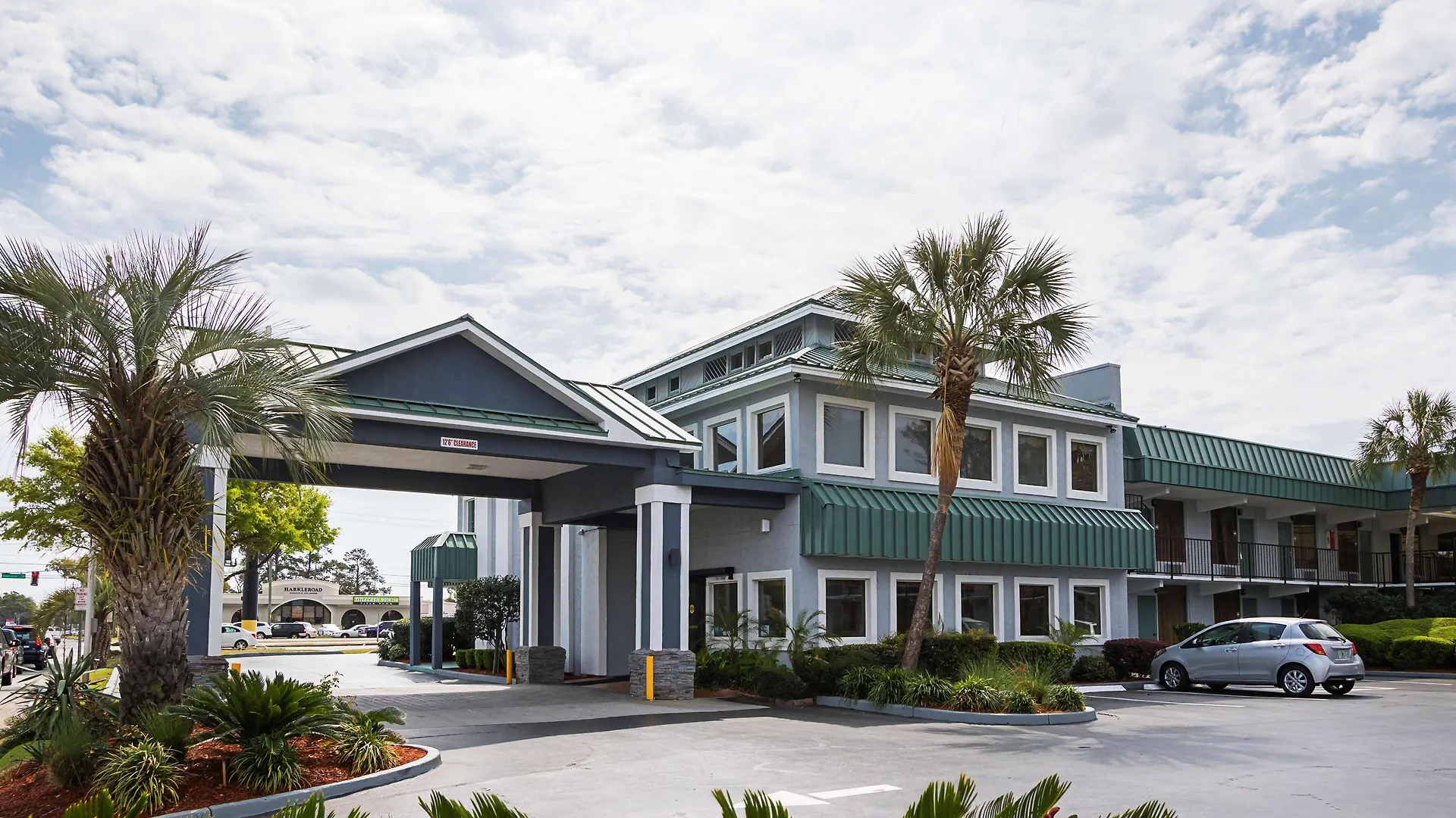 Western Hotel 3*