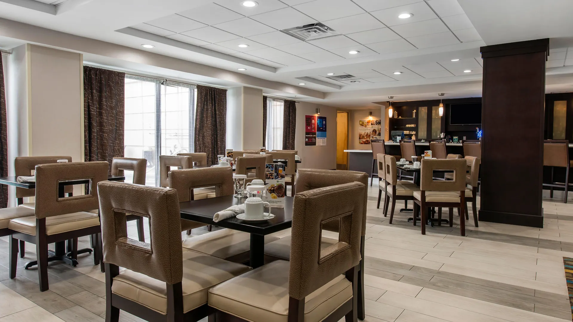 Hotell South - I-95 Gateway By Ihg 3*