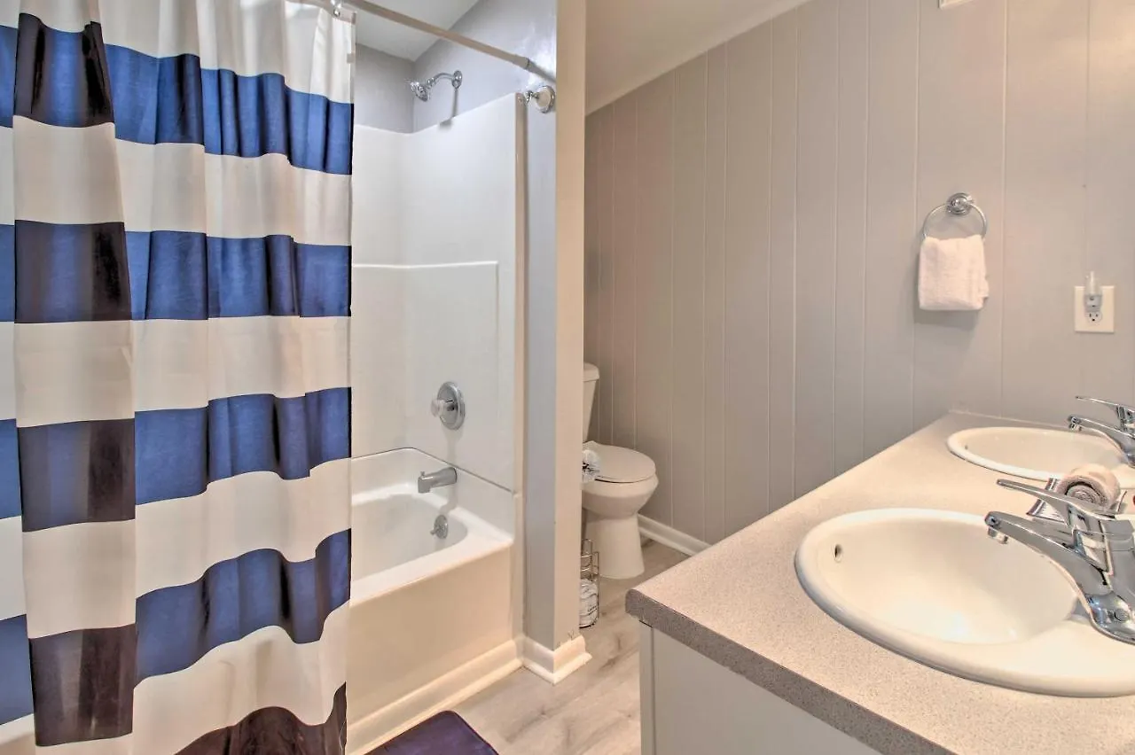 Riverfront Getaway With Pool And Dock! Savannah