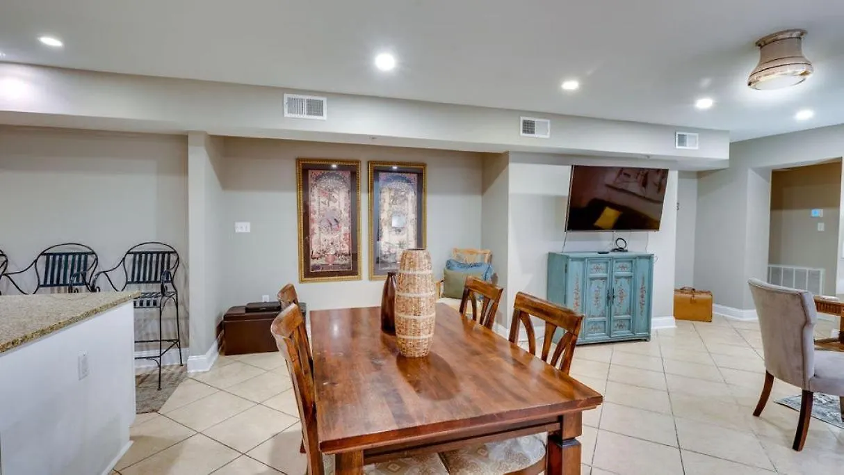 Apartmán 4 Bedroom Beauty Steps From The River Savannah