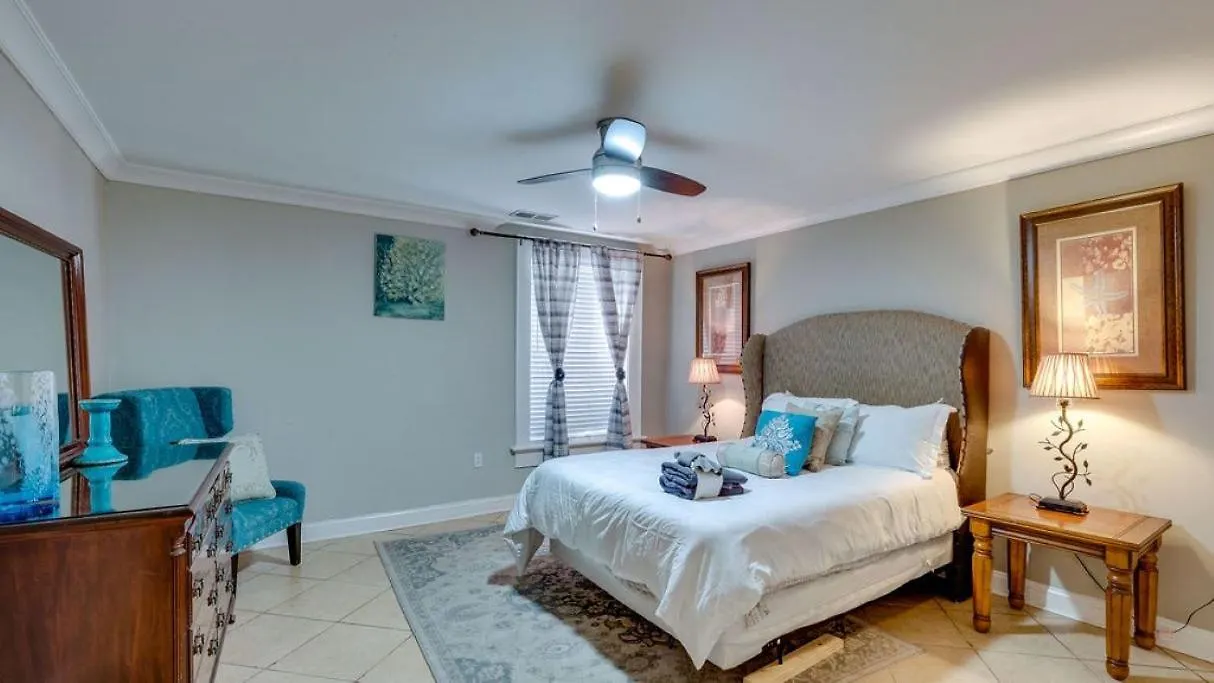 Apartmán 4 Bedroom Beauty Steps From The River Savannah