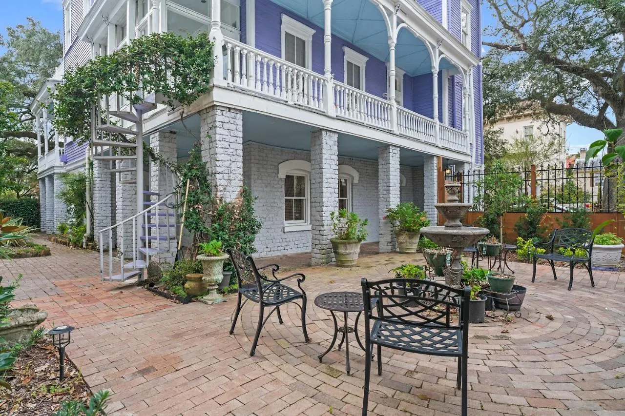 Amethyst Garden Bed & Breakfast 4*