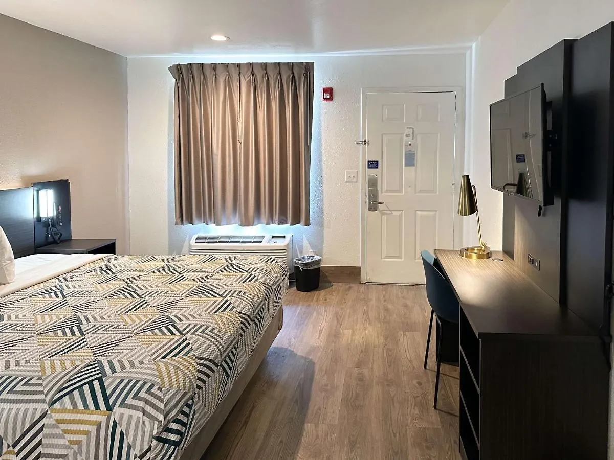 Hotel 6-pooler, Ga - Savannah Airport Pooler