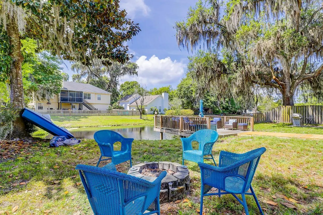 Island Oasis Unit B
