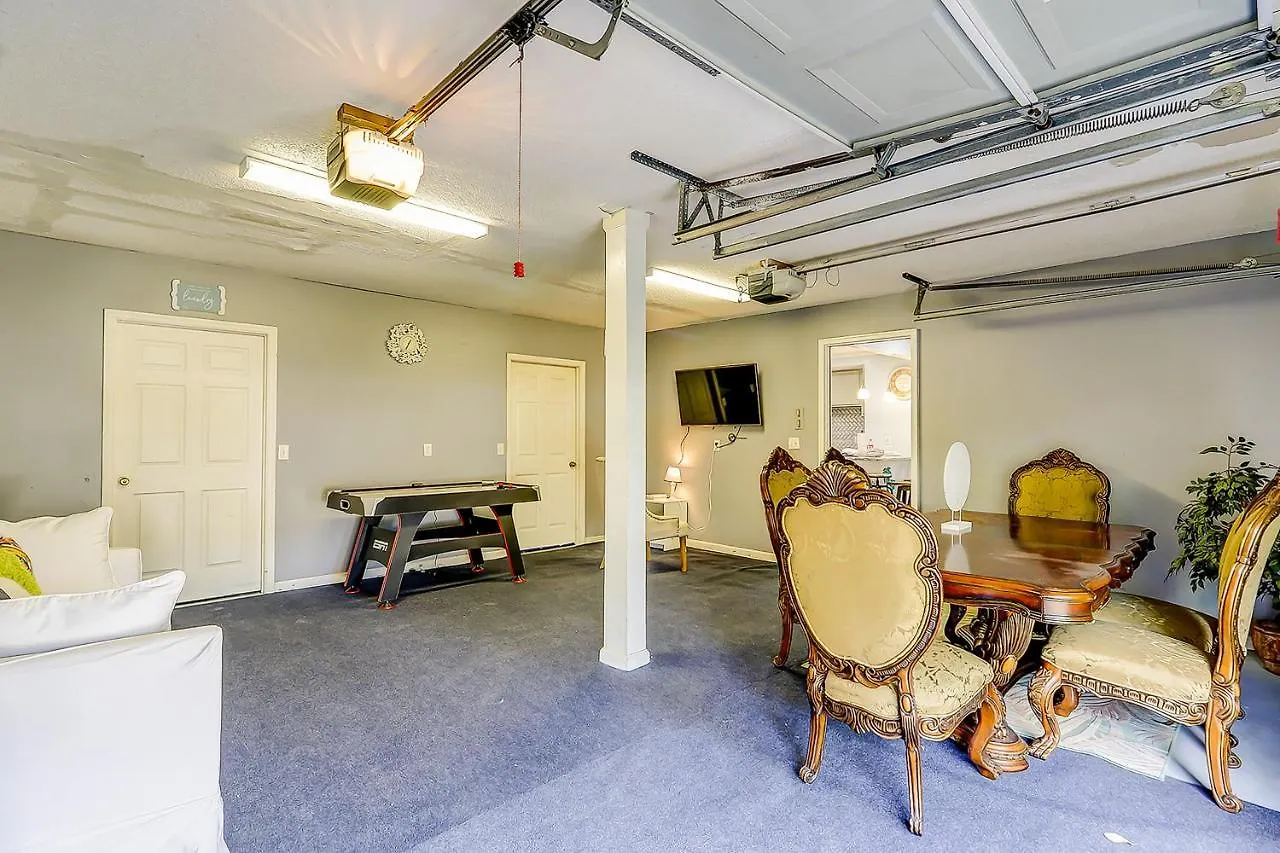 Island Oasis Unit B Savannah
