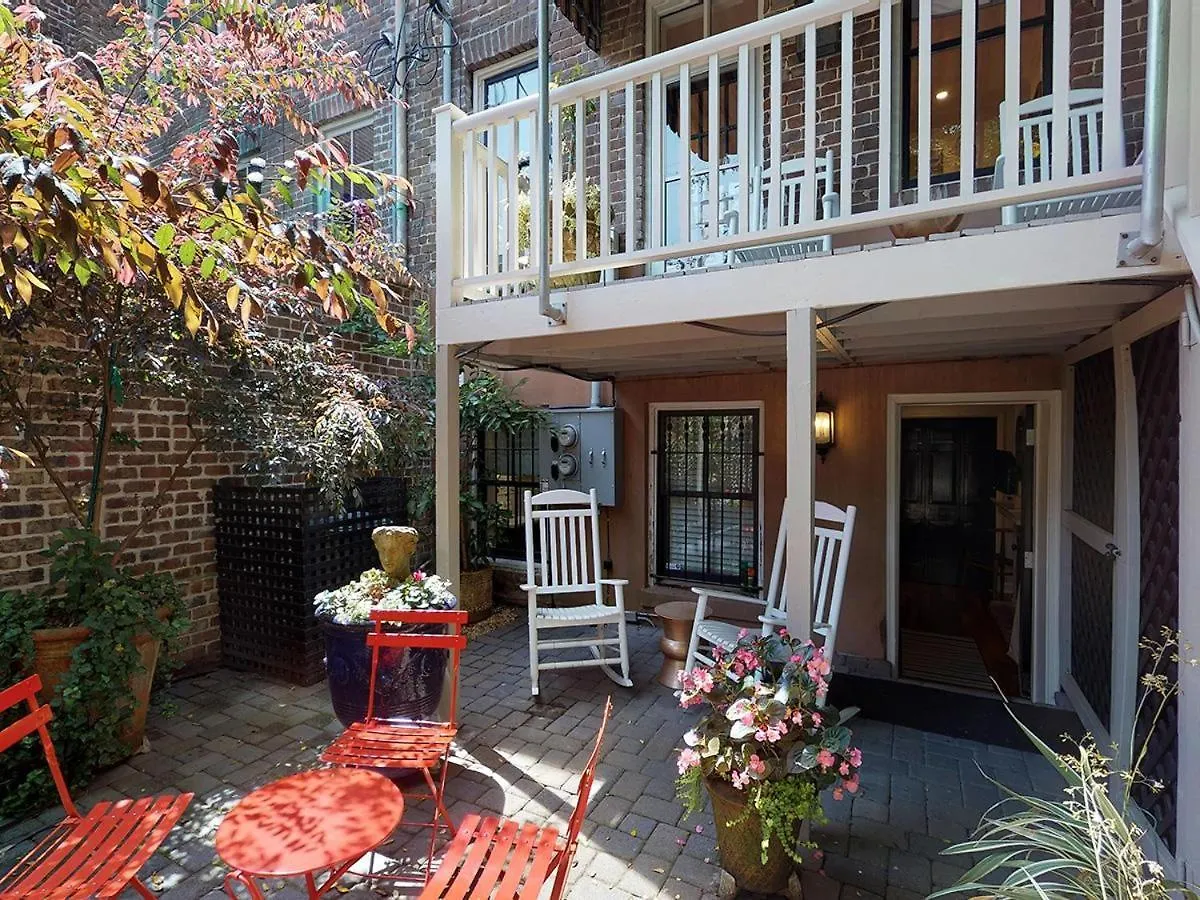 Appartement Isaac Laroche House Garden Level Savannah