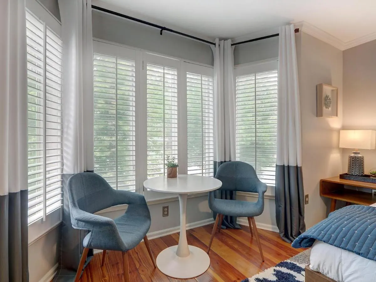 Broughton Deco *