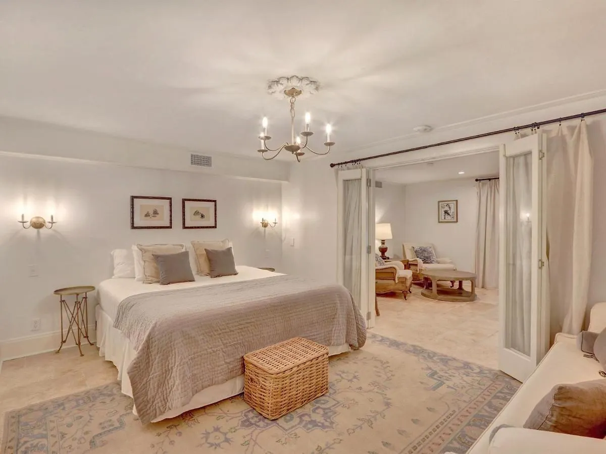 Elsewhere On Madison Square Manor Savannah