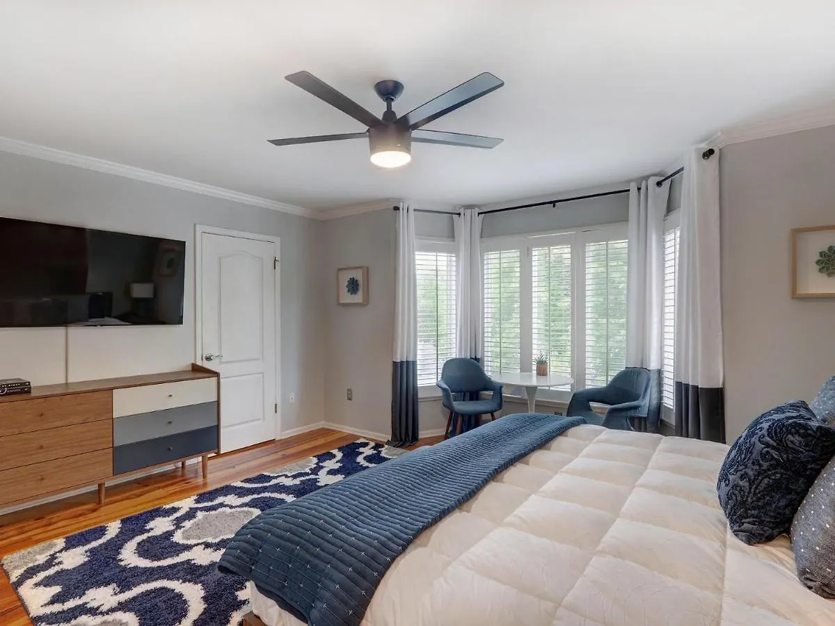 Broughton Deco *