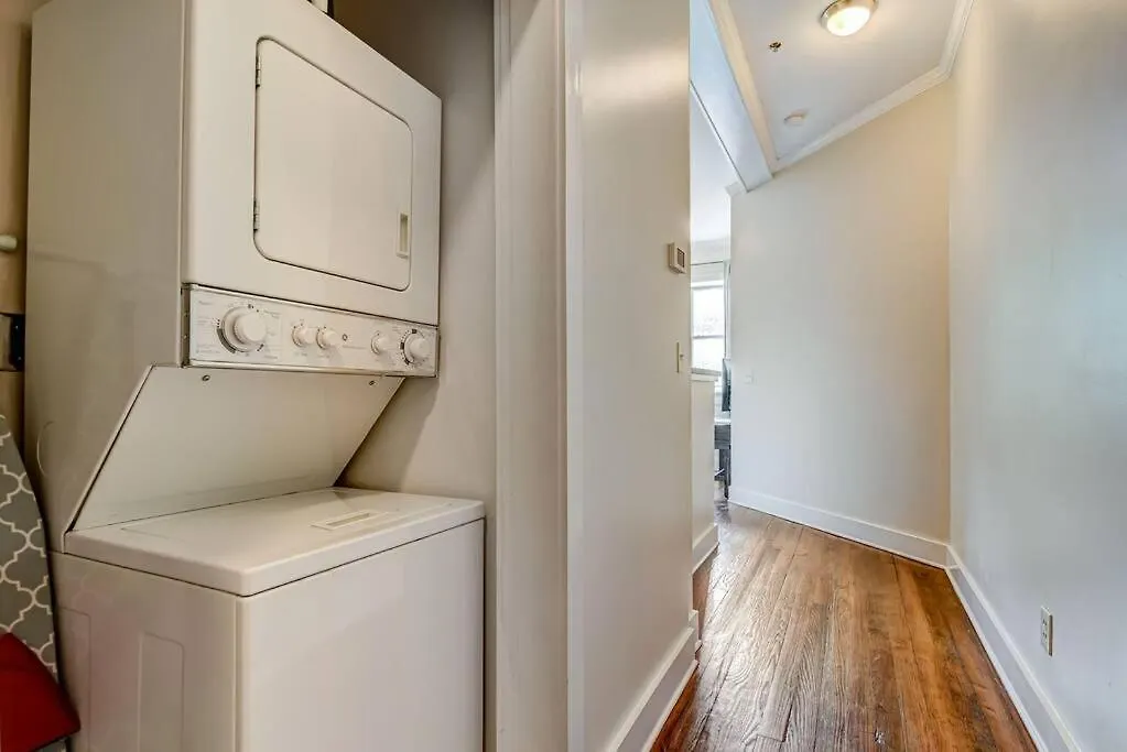 Loft Steps From Hall And River Street Appartamento *