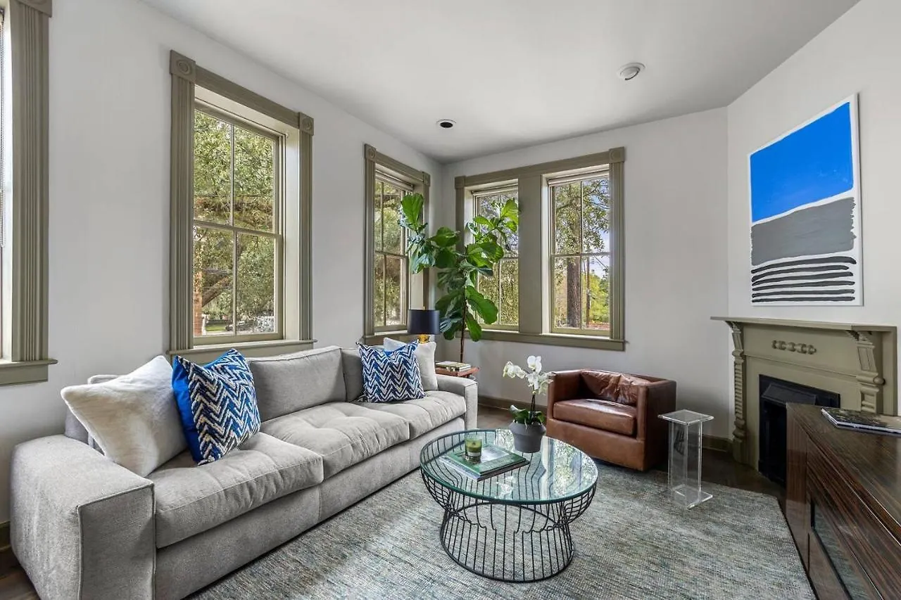 Apartamento Carriage House - House On Taylor Square *