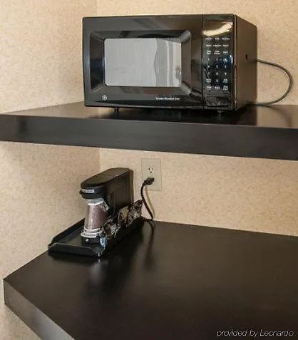 Hotel Fairfield & Savannah I-95 South 3*