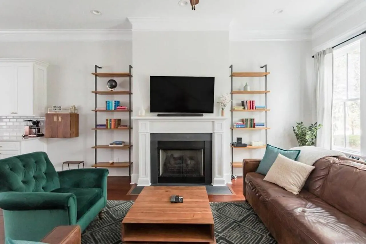 3 Bedroom Liberty House In Downtown With Parking 서배너