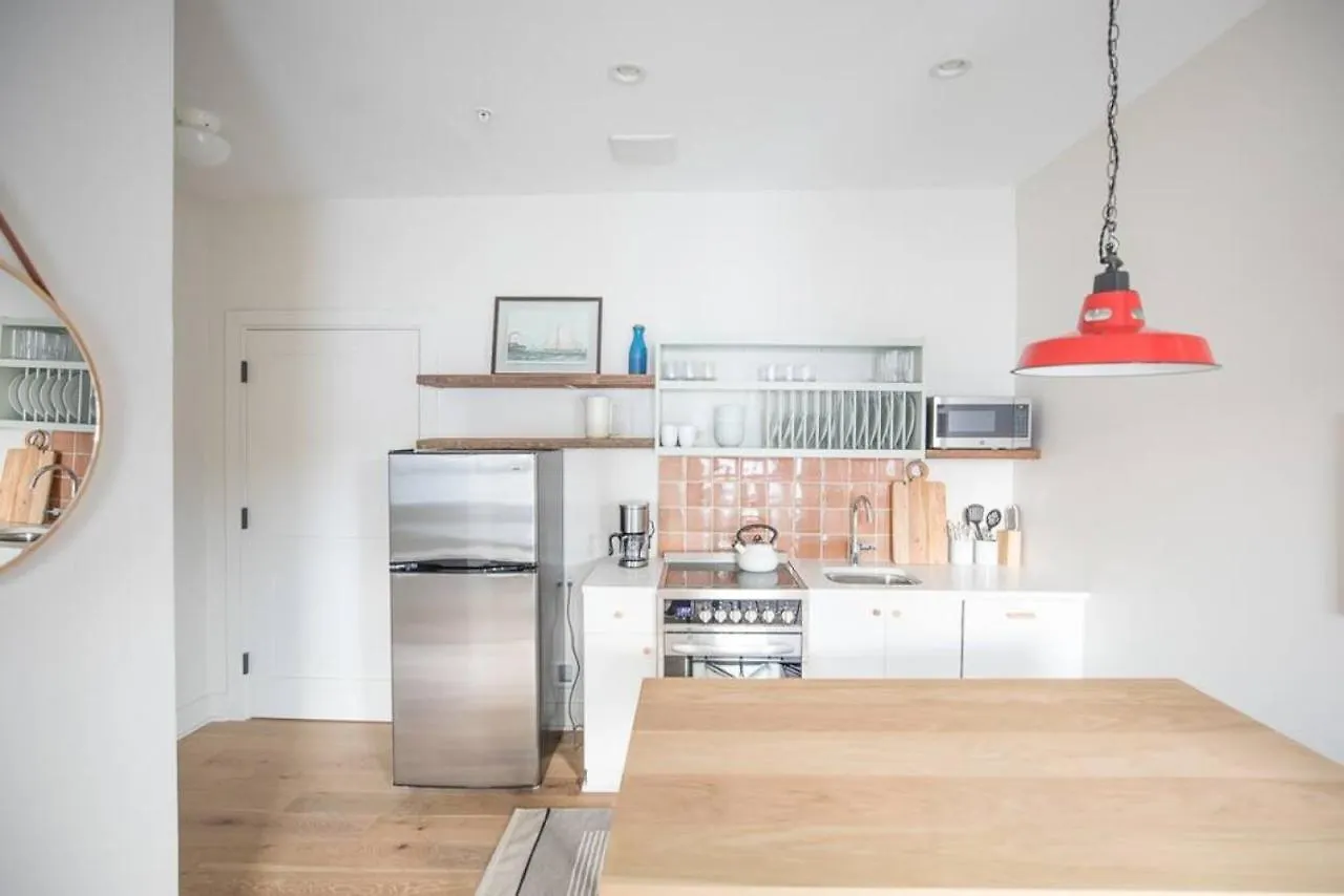 Spacious 2 Bedroom In Downtown 別荘 *