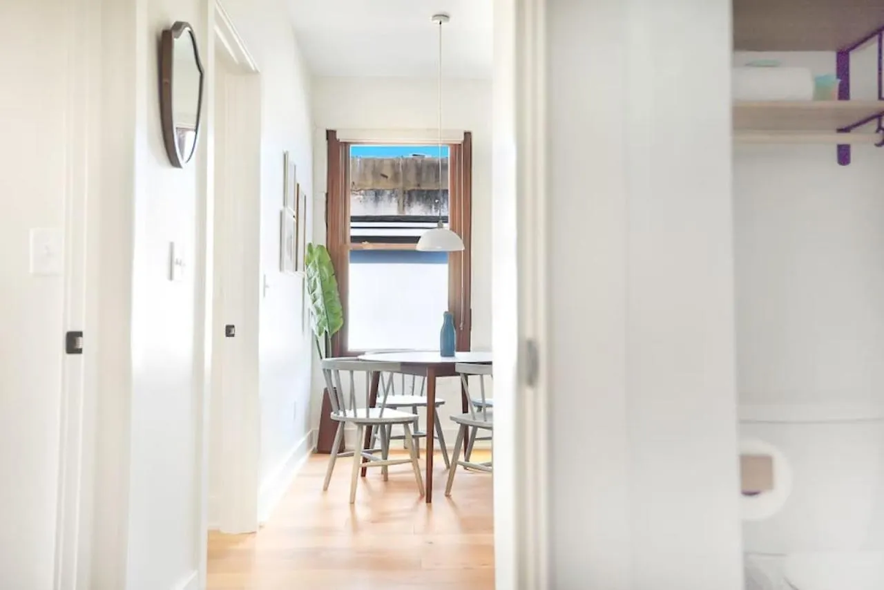 Spacious 2 Bedroom In Downtown 別荘