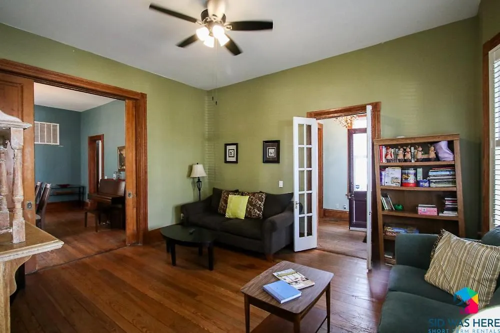 Дом отдыха Victorian Getaway Close To Forsyth Park Pets Саванна