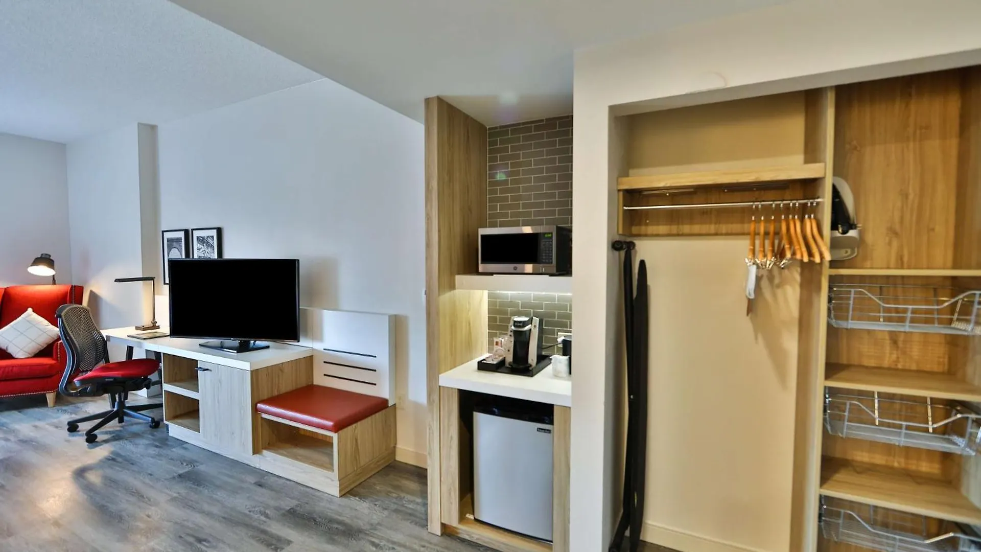Hilton Garden Historic District 3*
