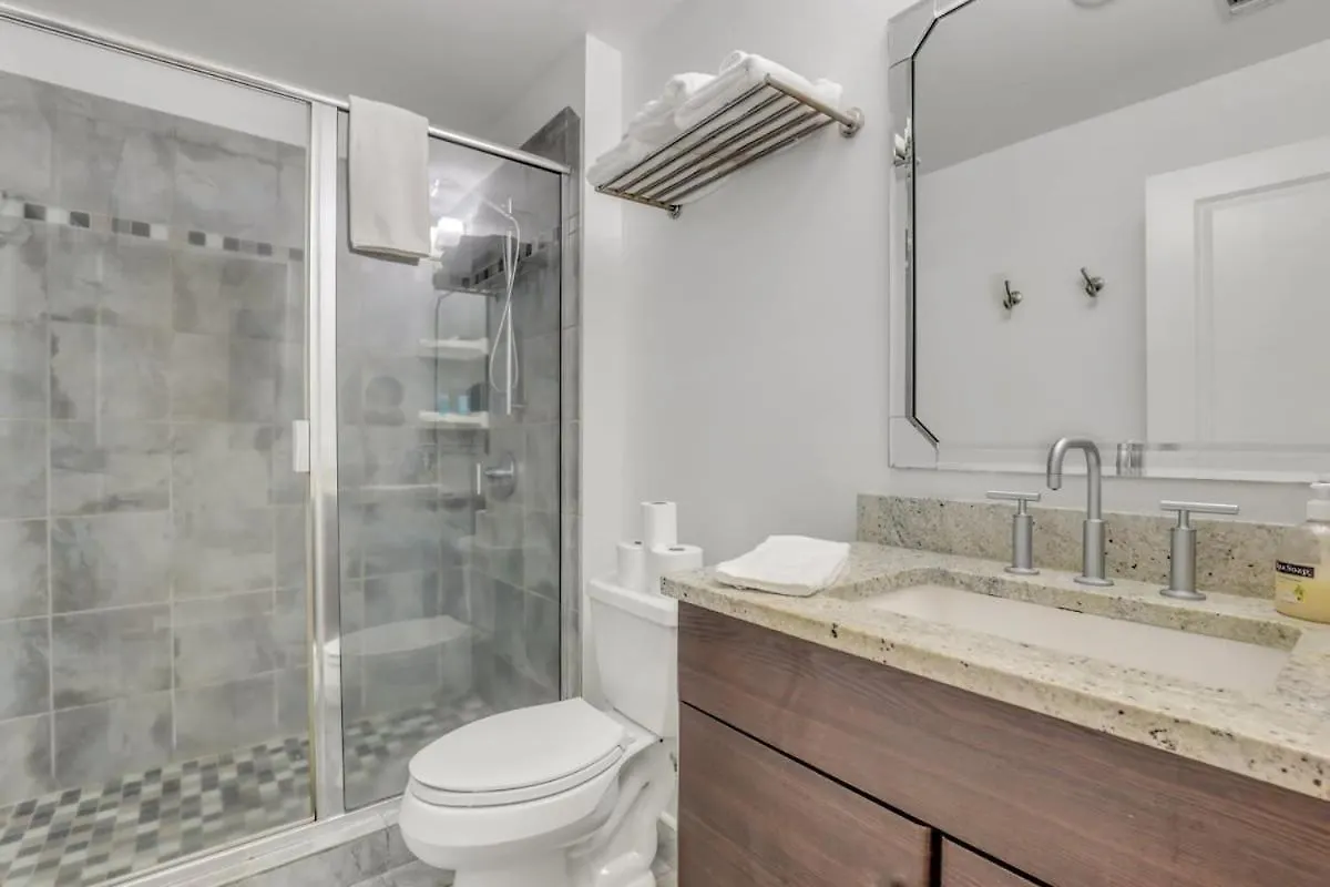Knockout Loft- Near Plant Riverside Savannah