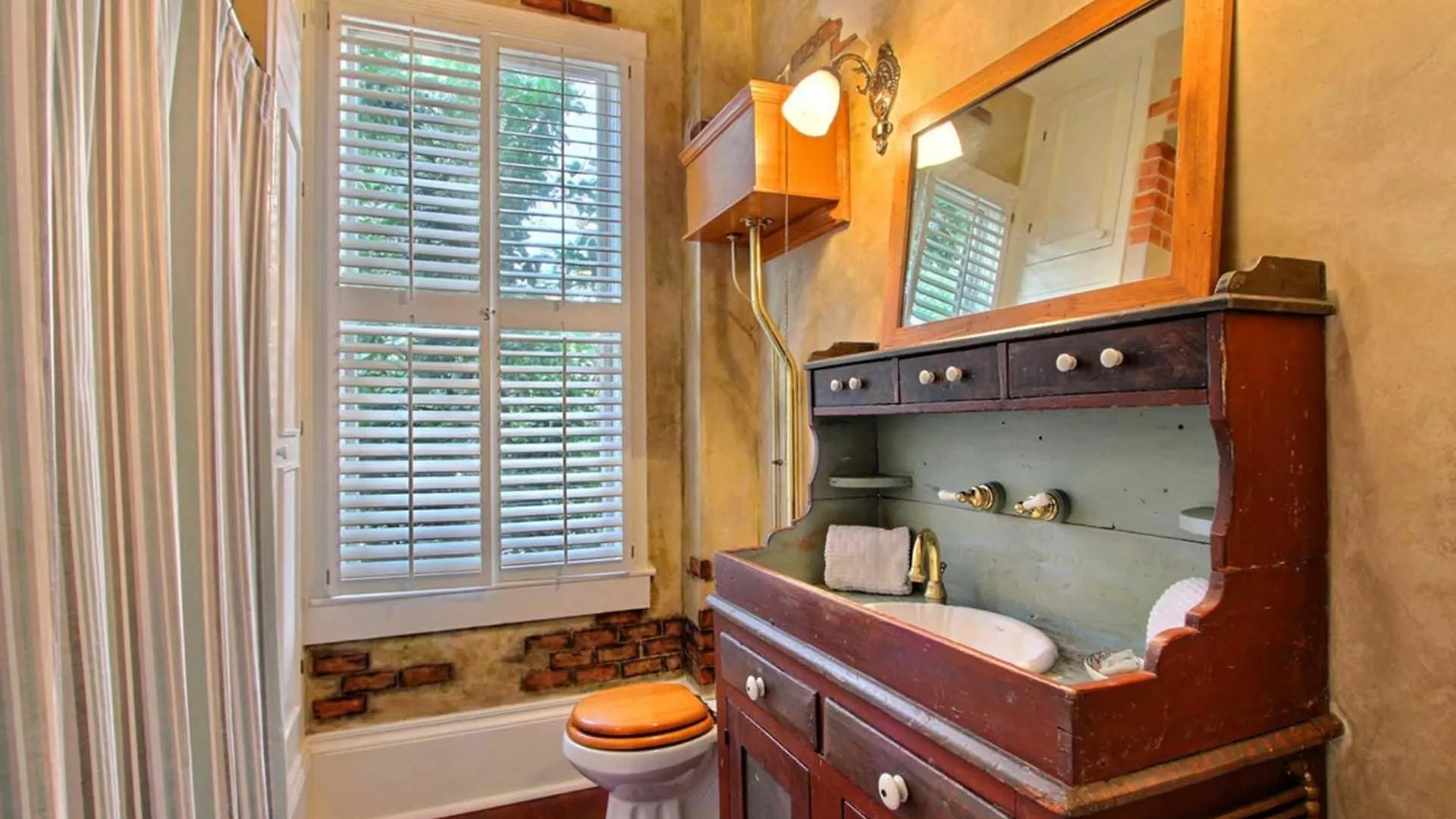 Washington Square Manor * سافانا