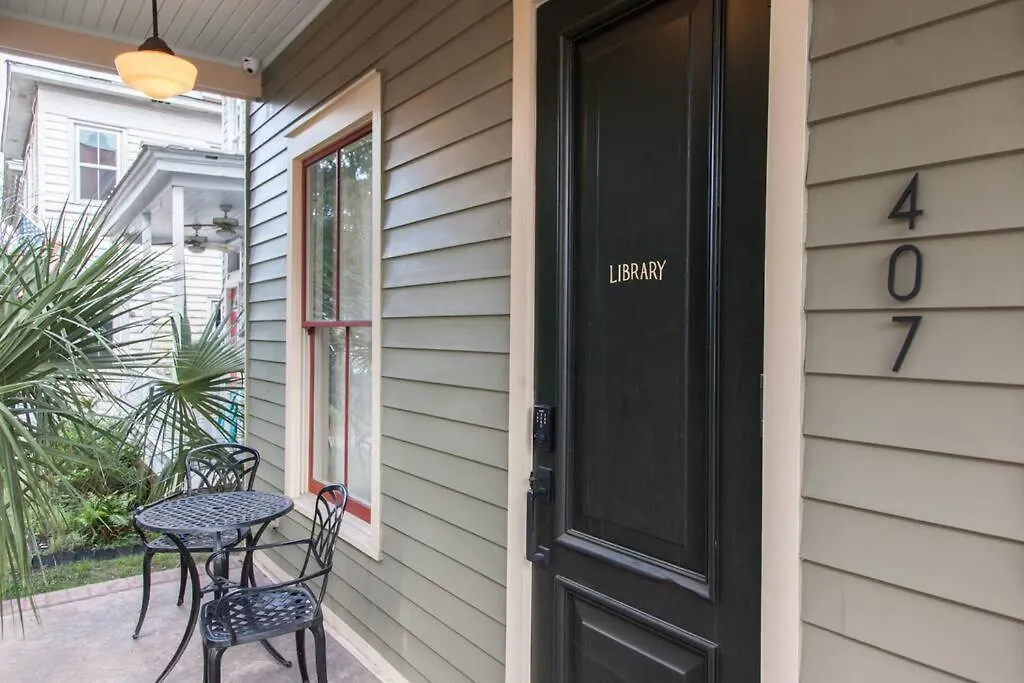度假居 Intimate Library - Minutes To Forsyth Park
