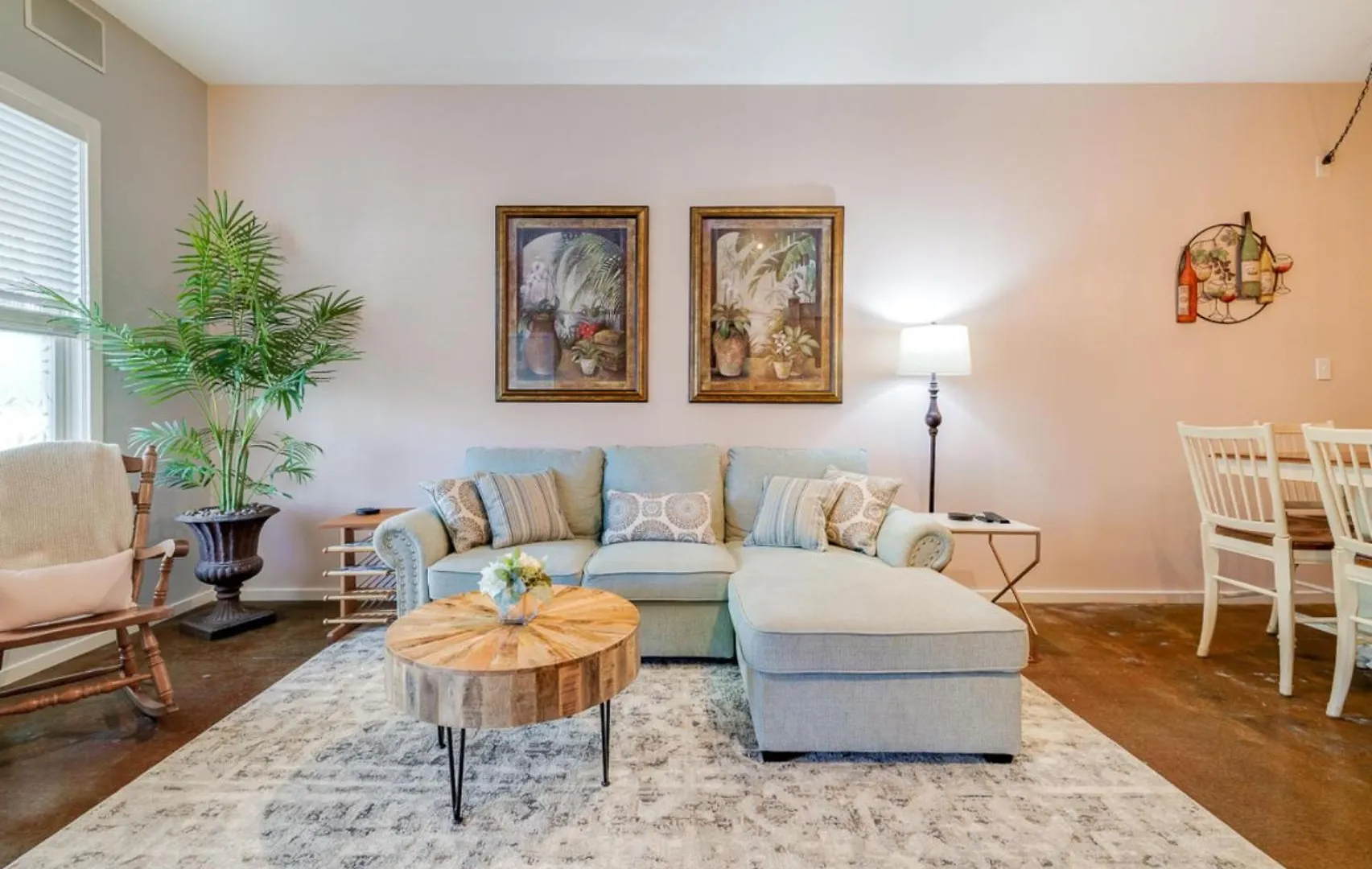 ☆historic Living•2 Separate Spaces•downtown•walk To Forsyth Park•private Patio/porch☆ Holiday home Savannah