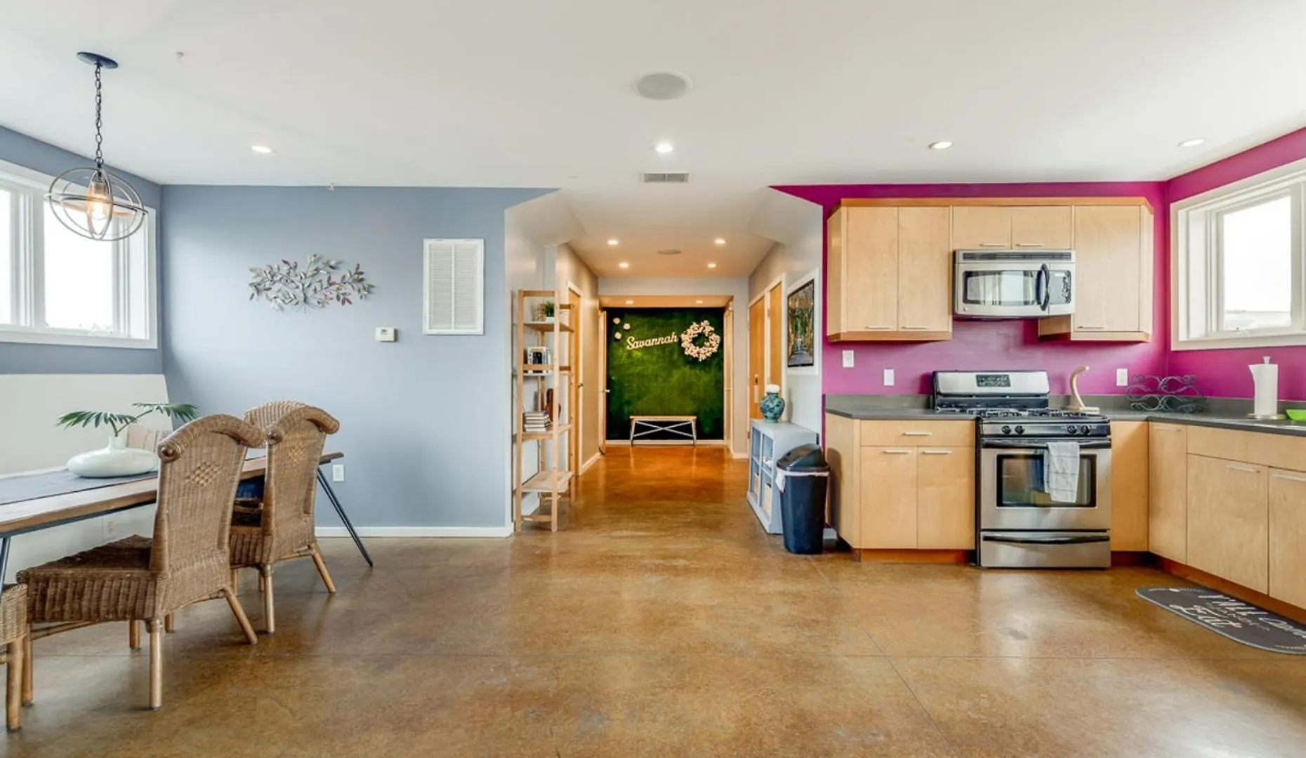 Holiday home ☆historic Living•2 Separate Spaces•downtown•walk To Forsyth Park•private Patio/porch☆ Savannah