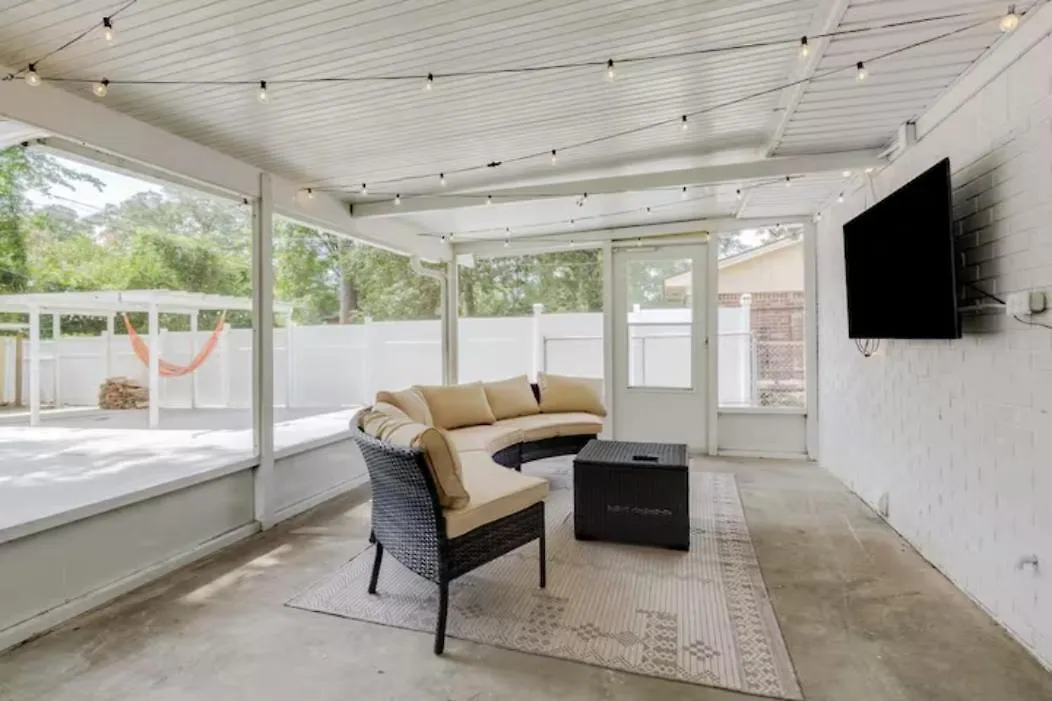 The Peach Family Friendly Oasis Holiday home Savannah