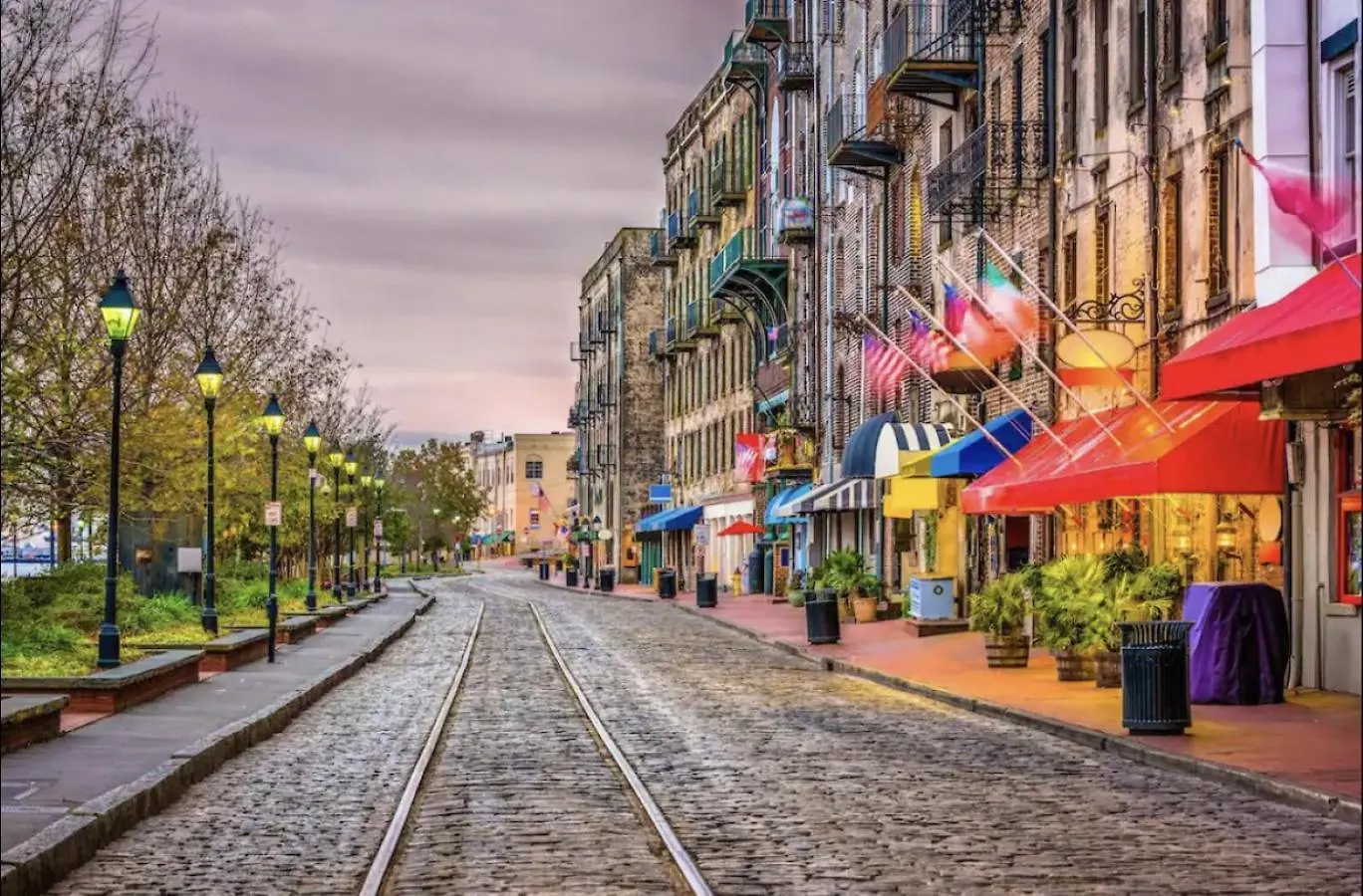 Sav Summer Escape - River St & Dt - Free Parking *