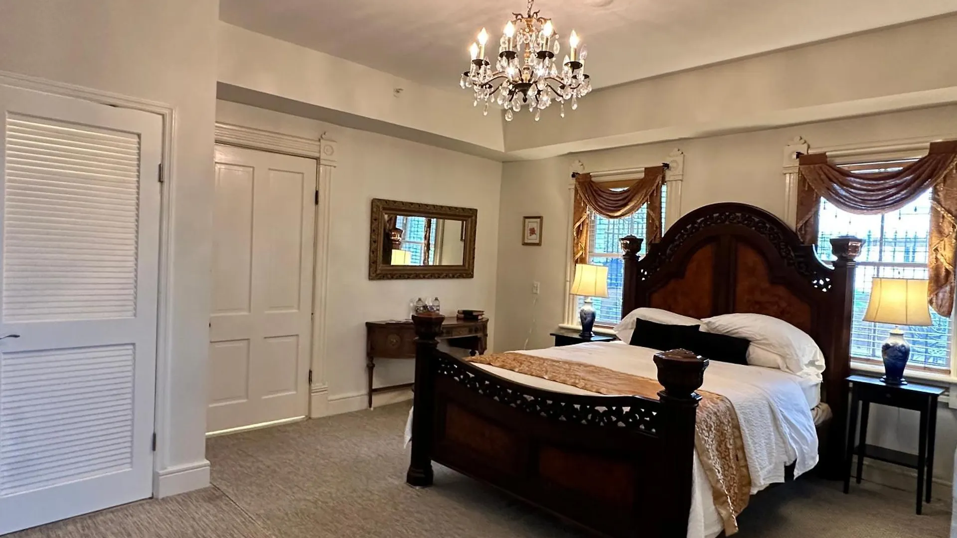 Amethyst Garden Bed & Breakfast 4*