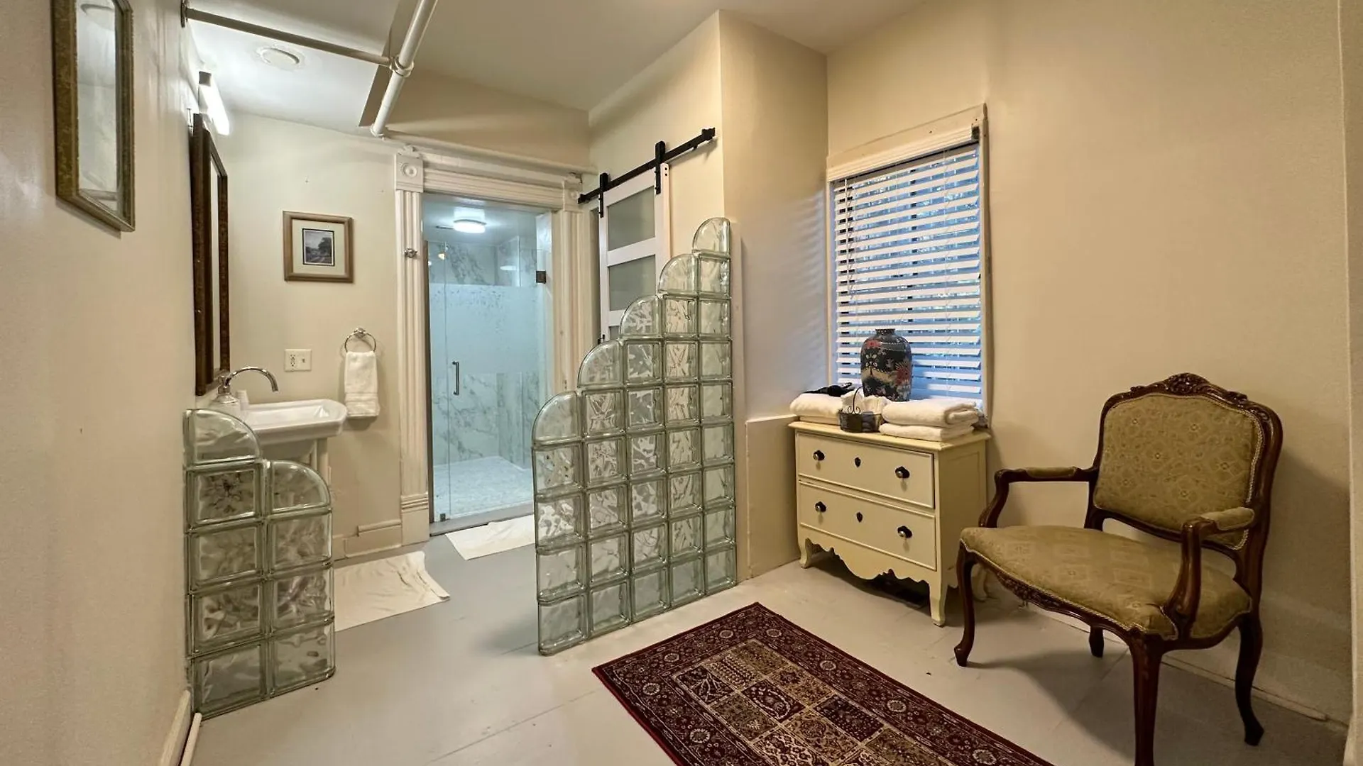 Bed & Breakfast Amethyst Garden
