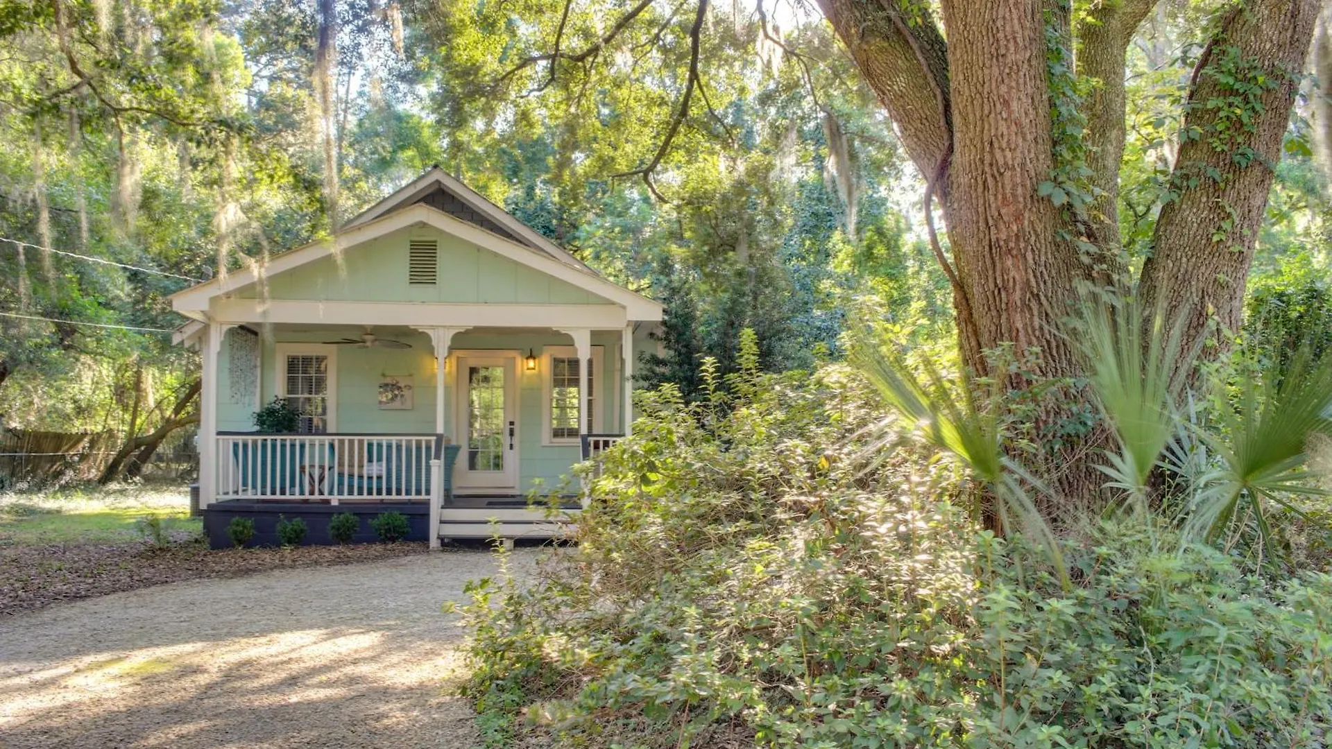 Holiday home - 5 Mi To Wormsloe Historic Site! *