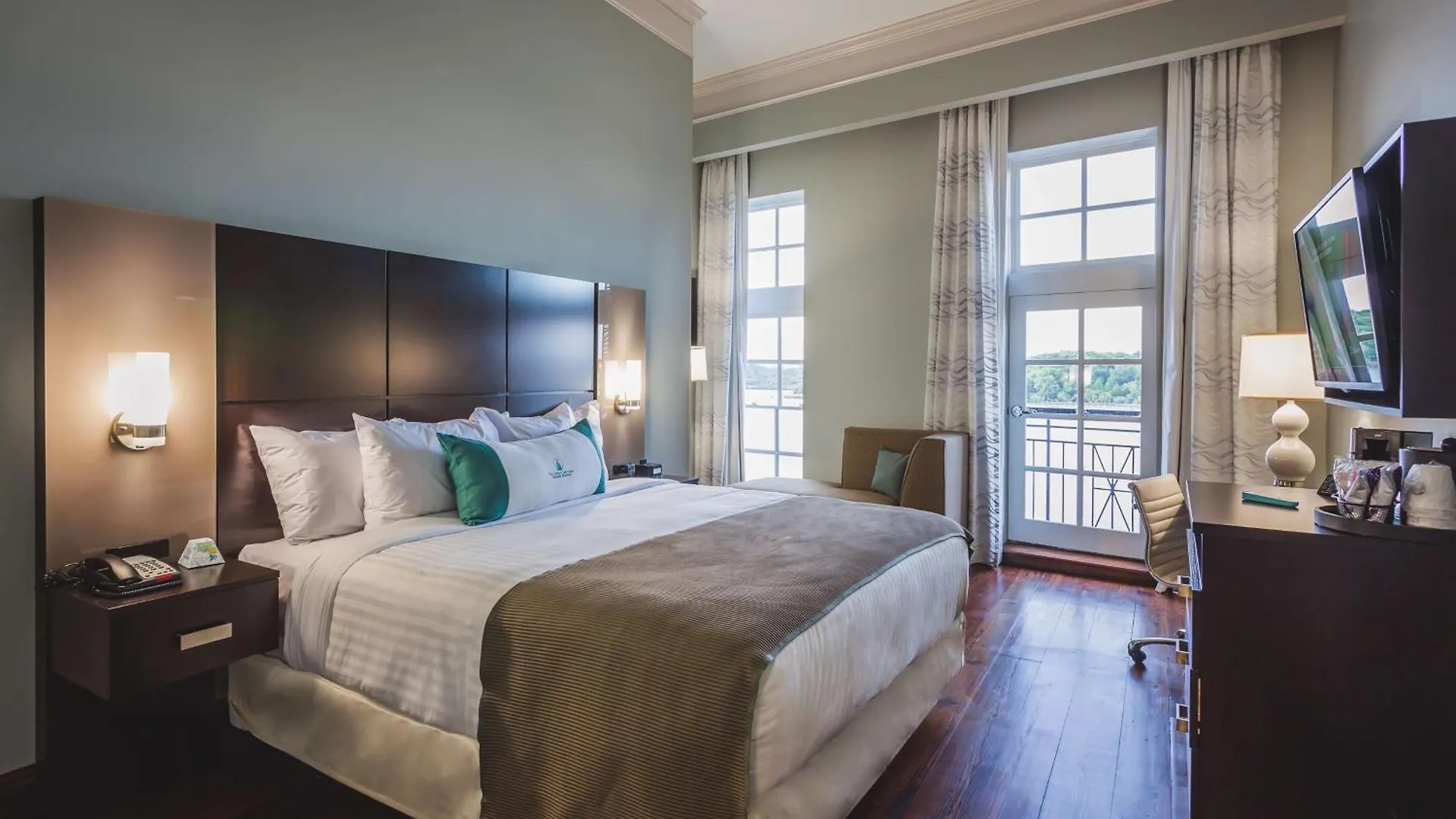 The Cotton Sail - Tapestry Collection By Hilton Otel Savannah