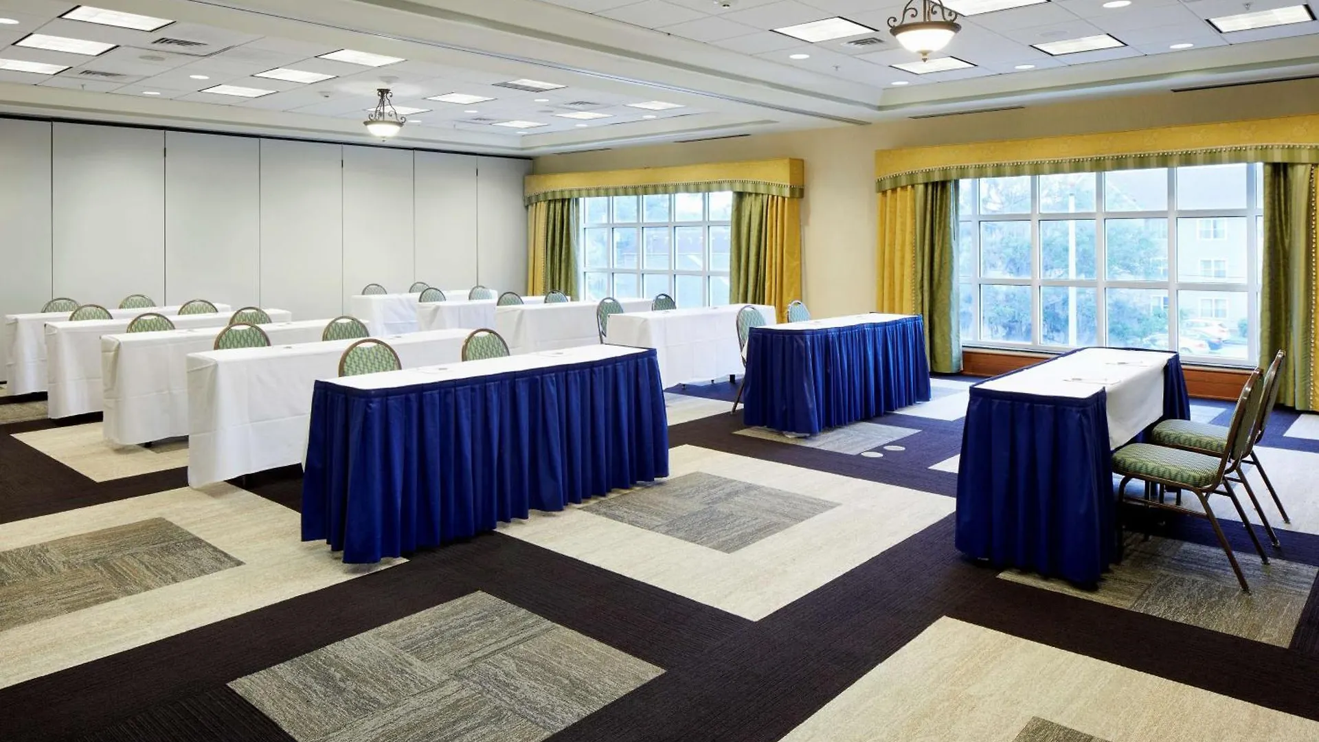 Hotel Hampton & Savannah/midtown 3*