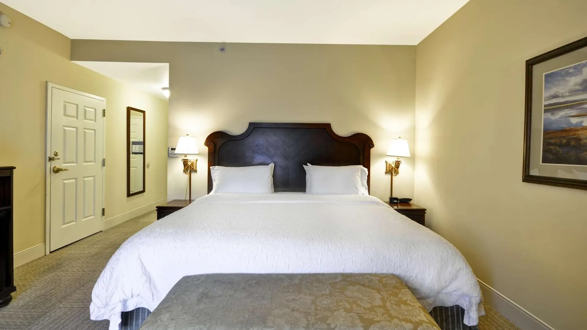 Hotel Hampton & Historic District Savannah